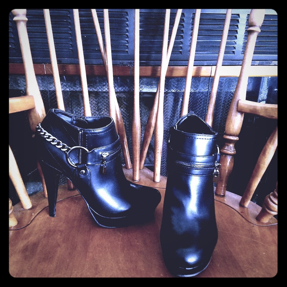Ankle  boots